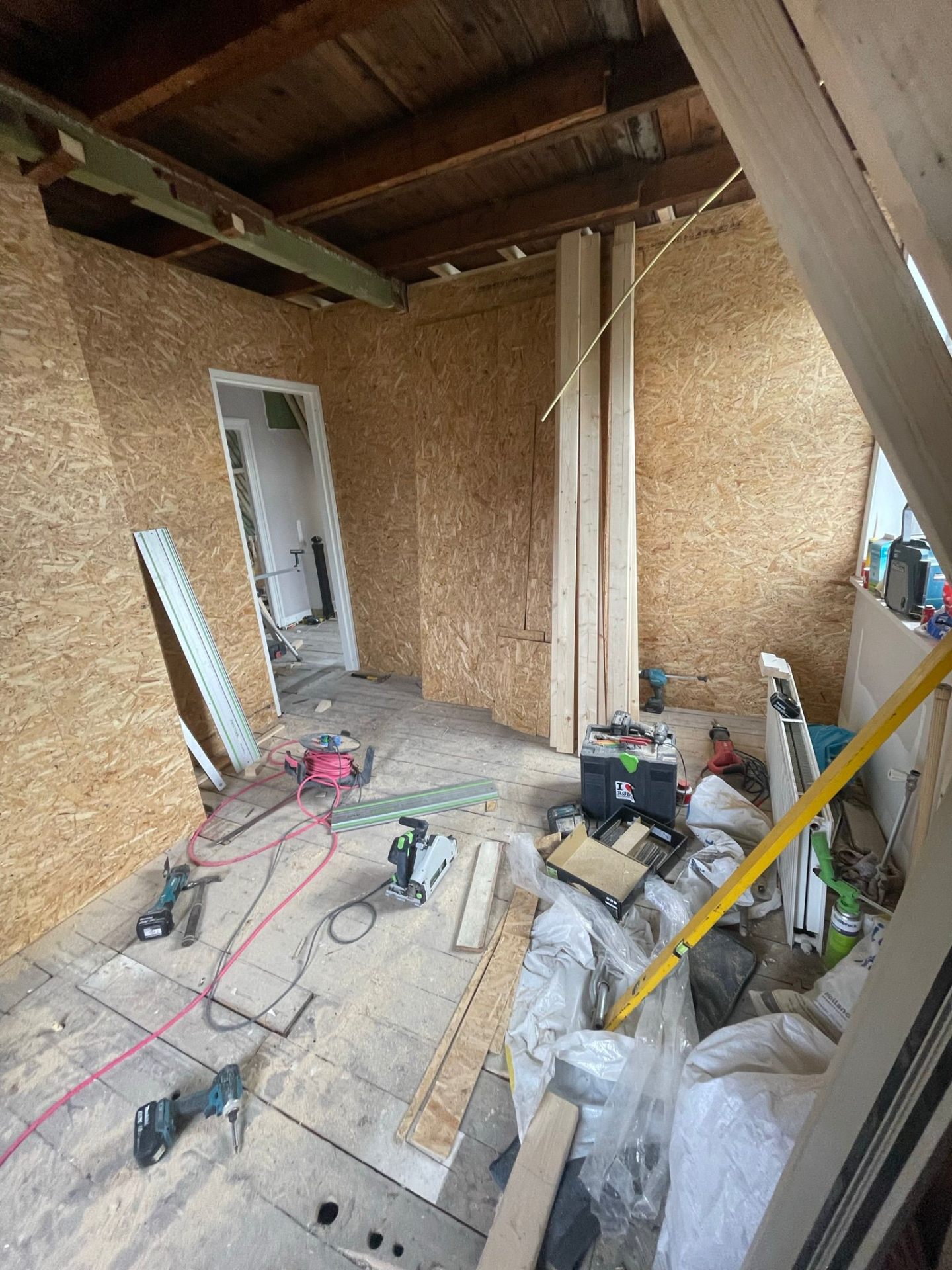OSB beplating & ruwbouw — Renovatie in Haarlem