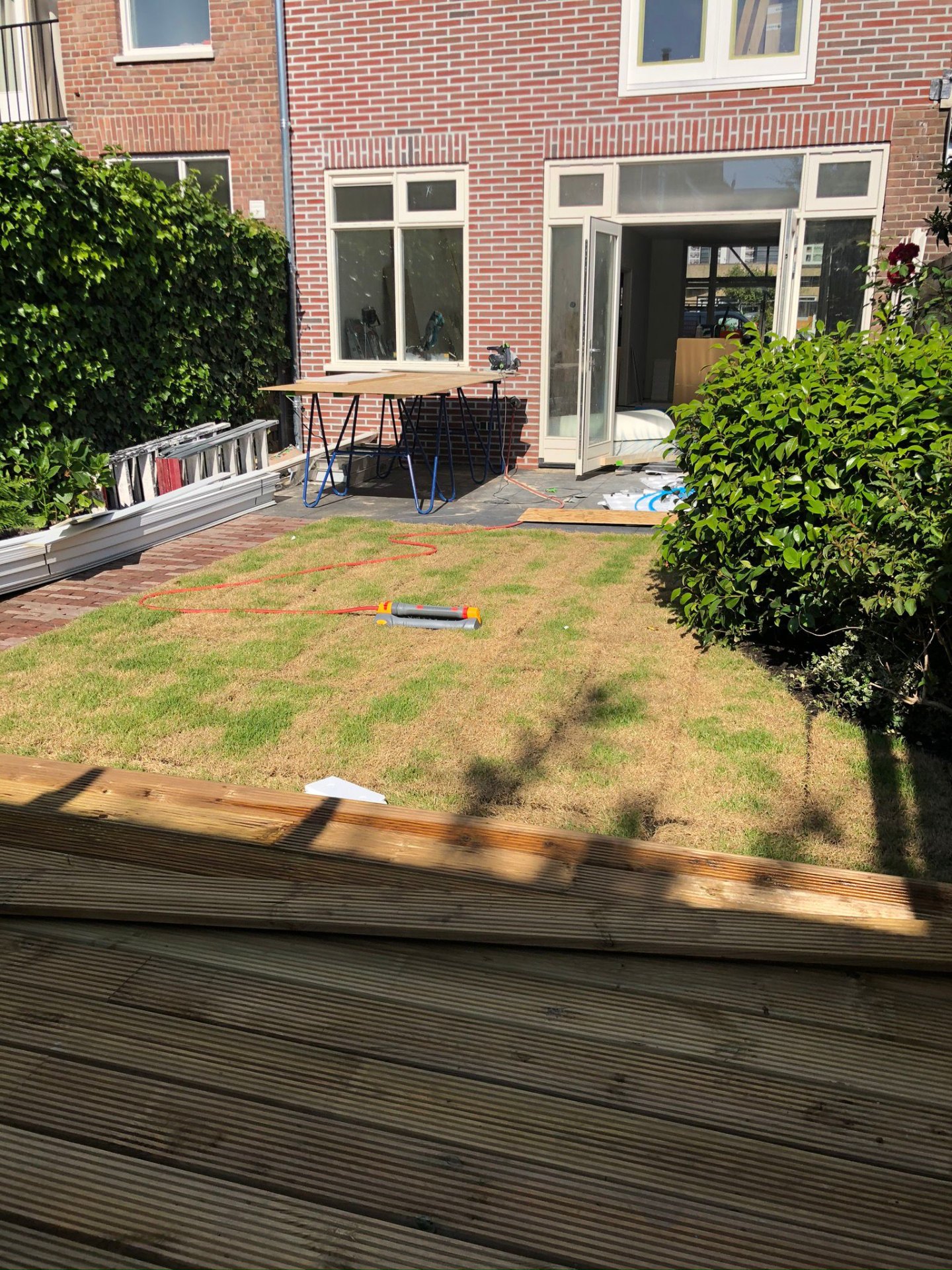 Tuinaanleg met graszoden — Tuin in Haarlem
