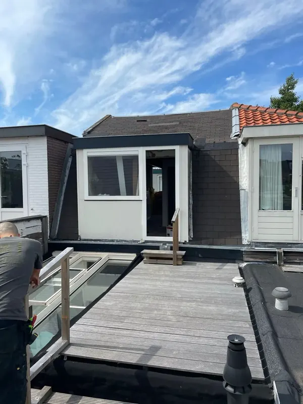 Dakopbouw met aansluitend dakterras