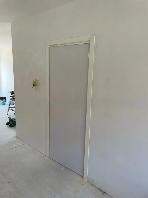 Stucwerk tijdens de afbouwfase