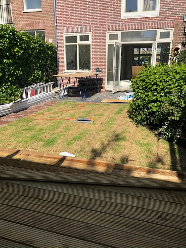 Tuinaanleg met graszoden na oplevering